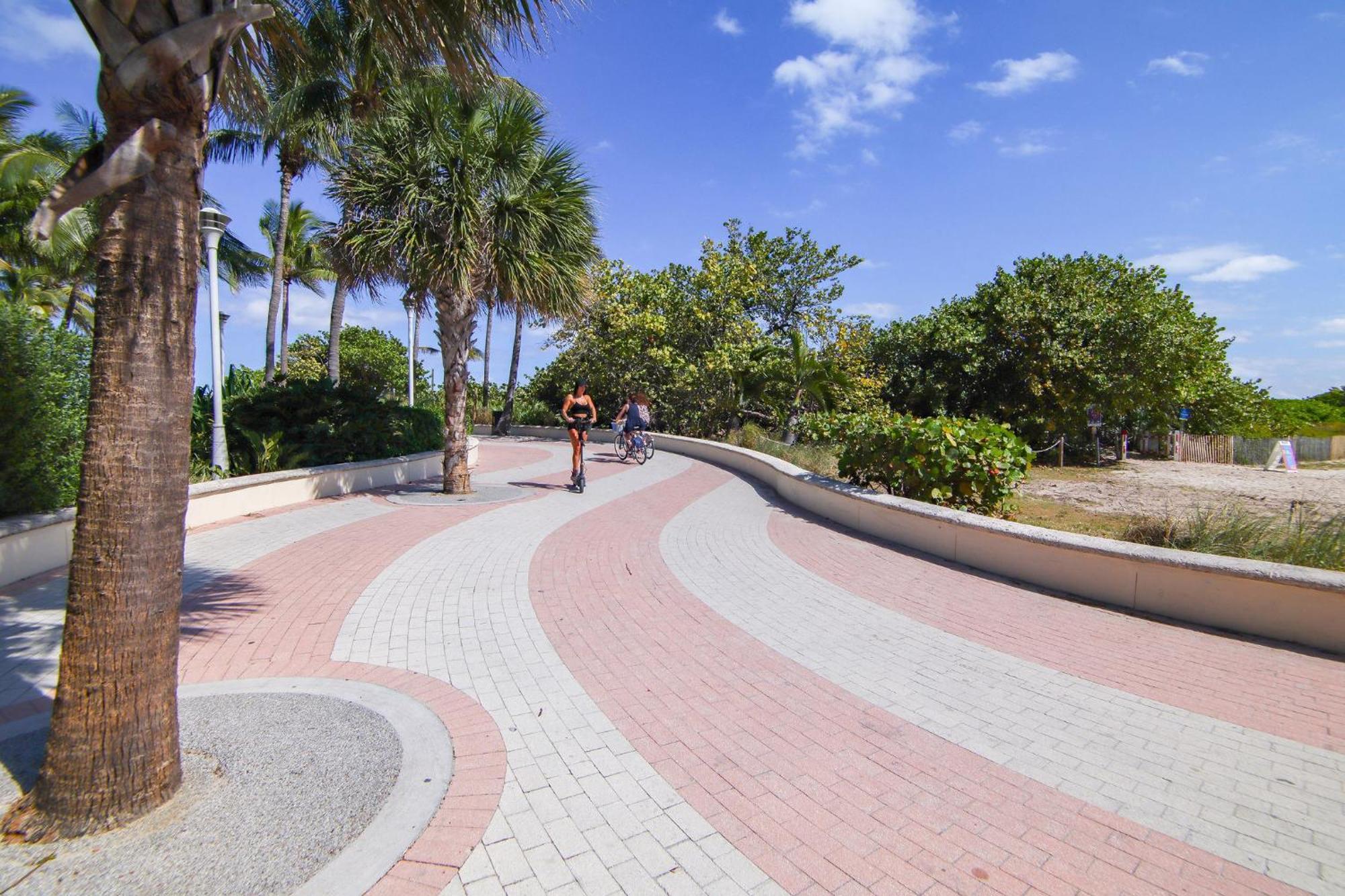 Chic Large Studio Apt Near Ocean Drive South Beach 迈阿密海滩 外观 照片